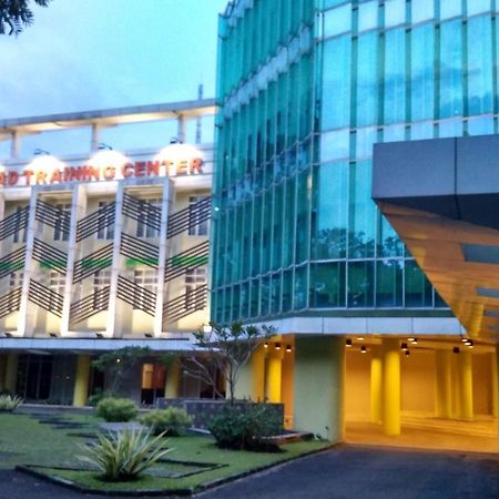 Utc Dago Hotel Bandung Exteriör bild