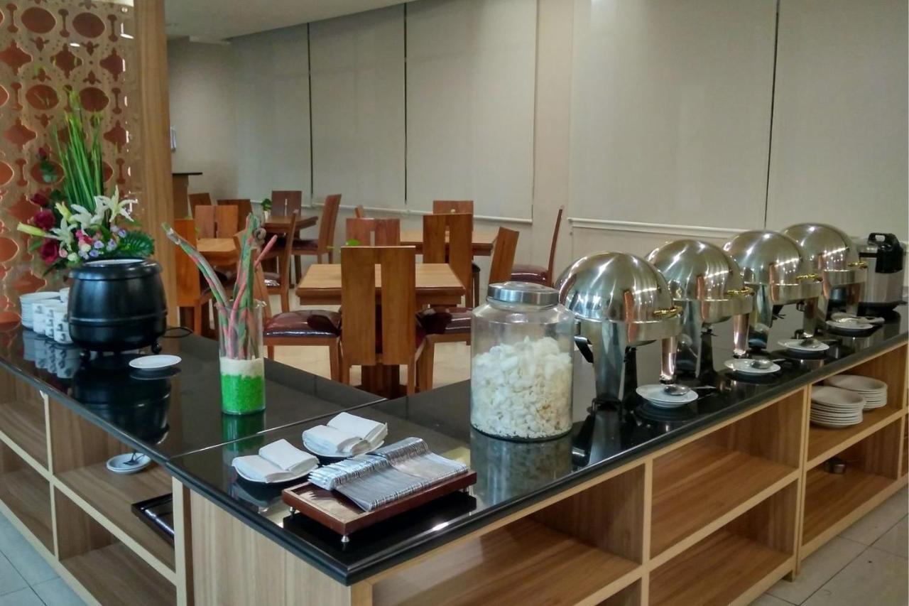 Utc Dago Hotel Bandung Exteriör bild